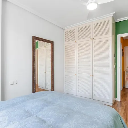 Atico Con Terraza Daire *