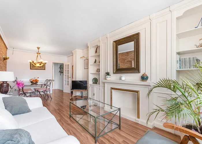 Atico Con Terraza Appartement